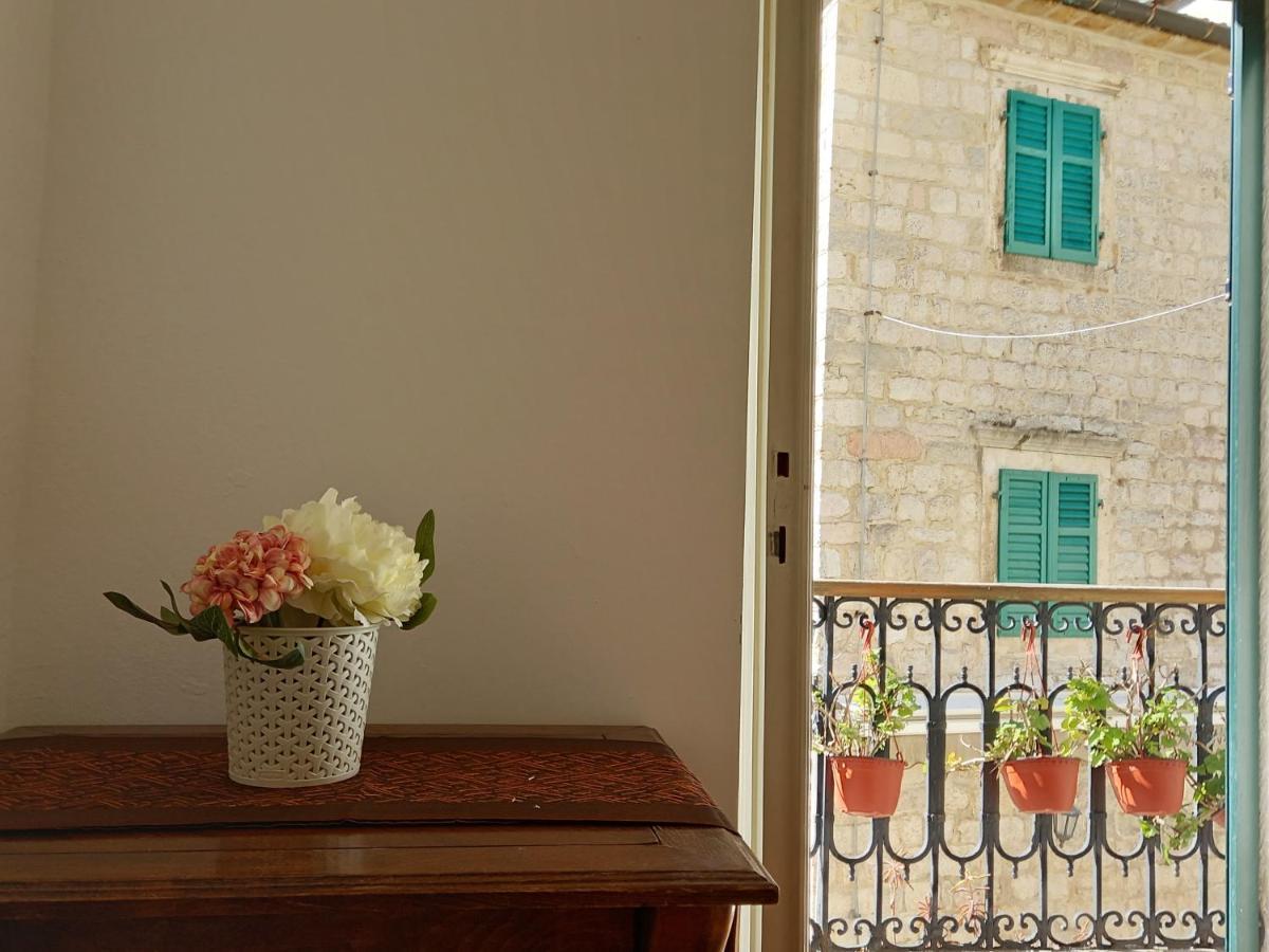Old Town Sea Gate Apartment Kotor Luaran gambar