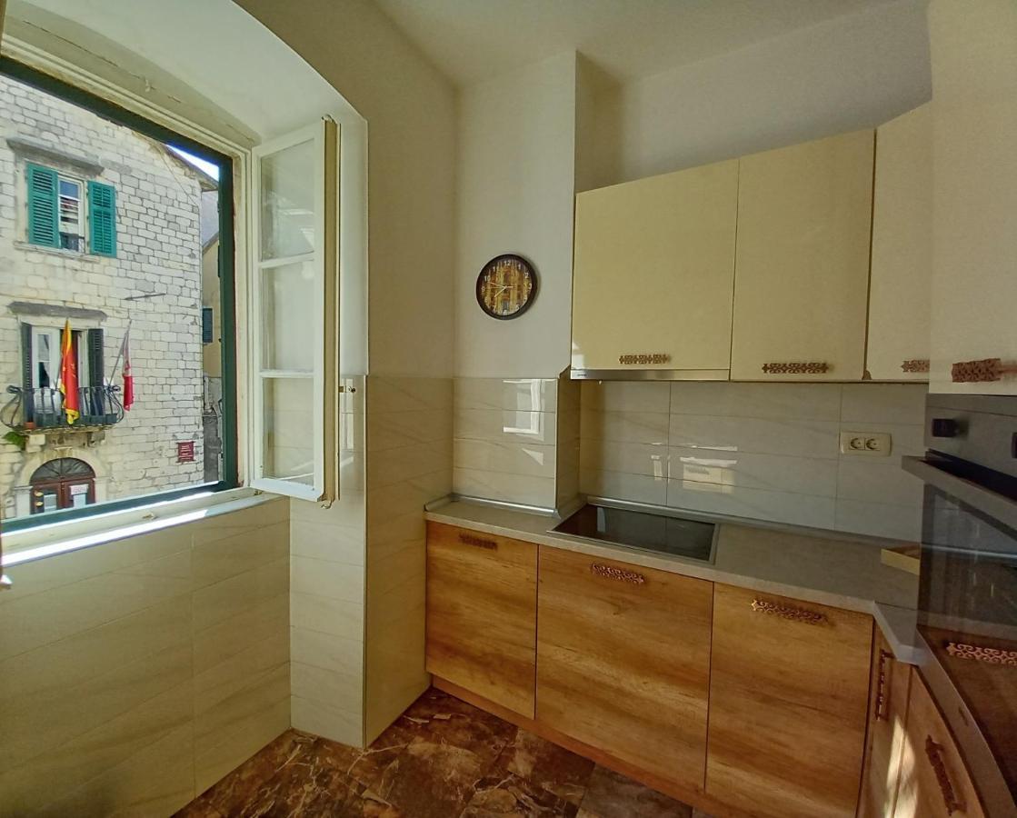 Old Town Sea Gate Apartment Kotor Luaran gambar