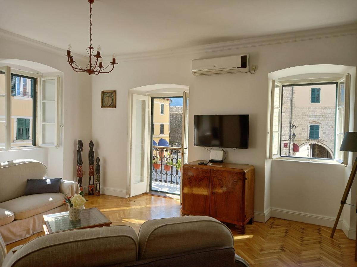 Old Town Sea Gate Apartment Kotor Luaran gambar