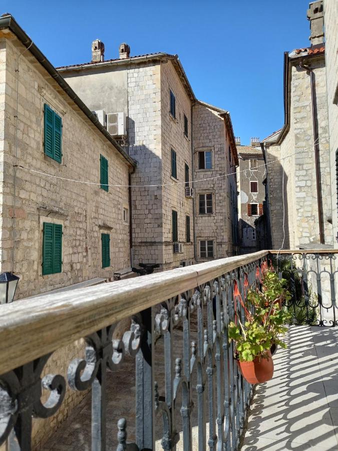 Old Town Sea Gate Apartment Kotor Luaran gambar